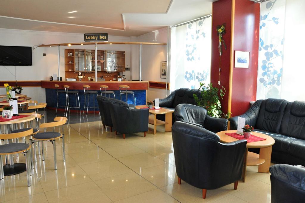 Tatra Hotel Poprad Exterior foto